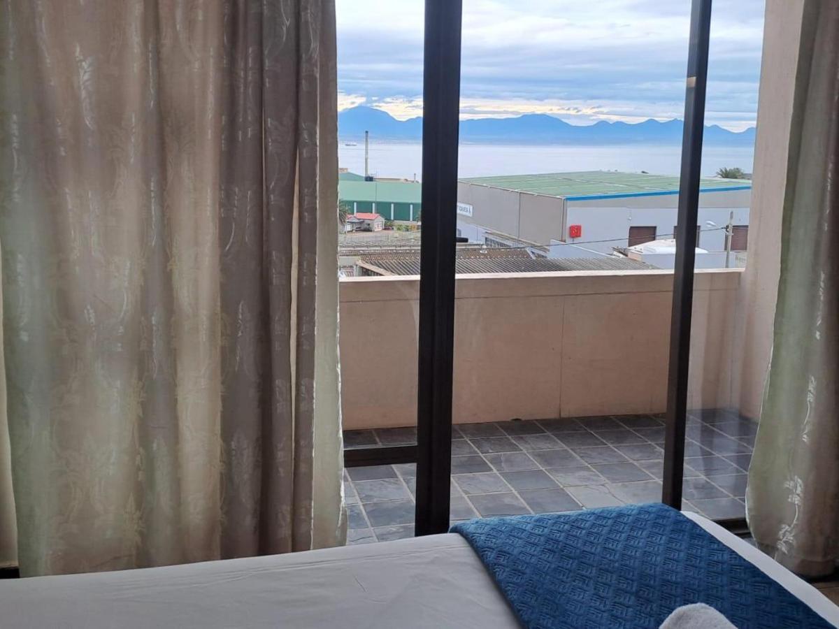 Green Door Guest House 莫塞尔湾 客房 照片
