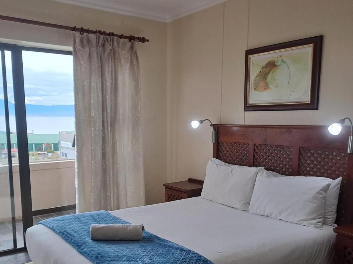 Green Door Guest House 莫塞尔湾 外观 照片