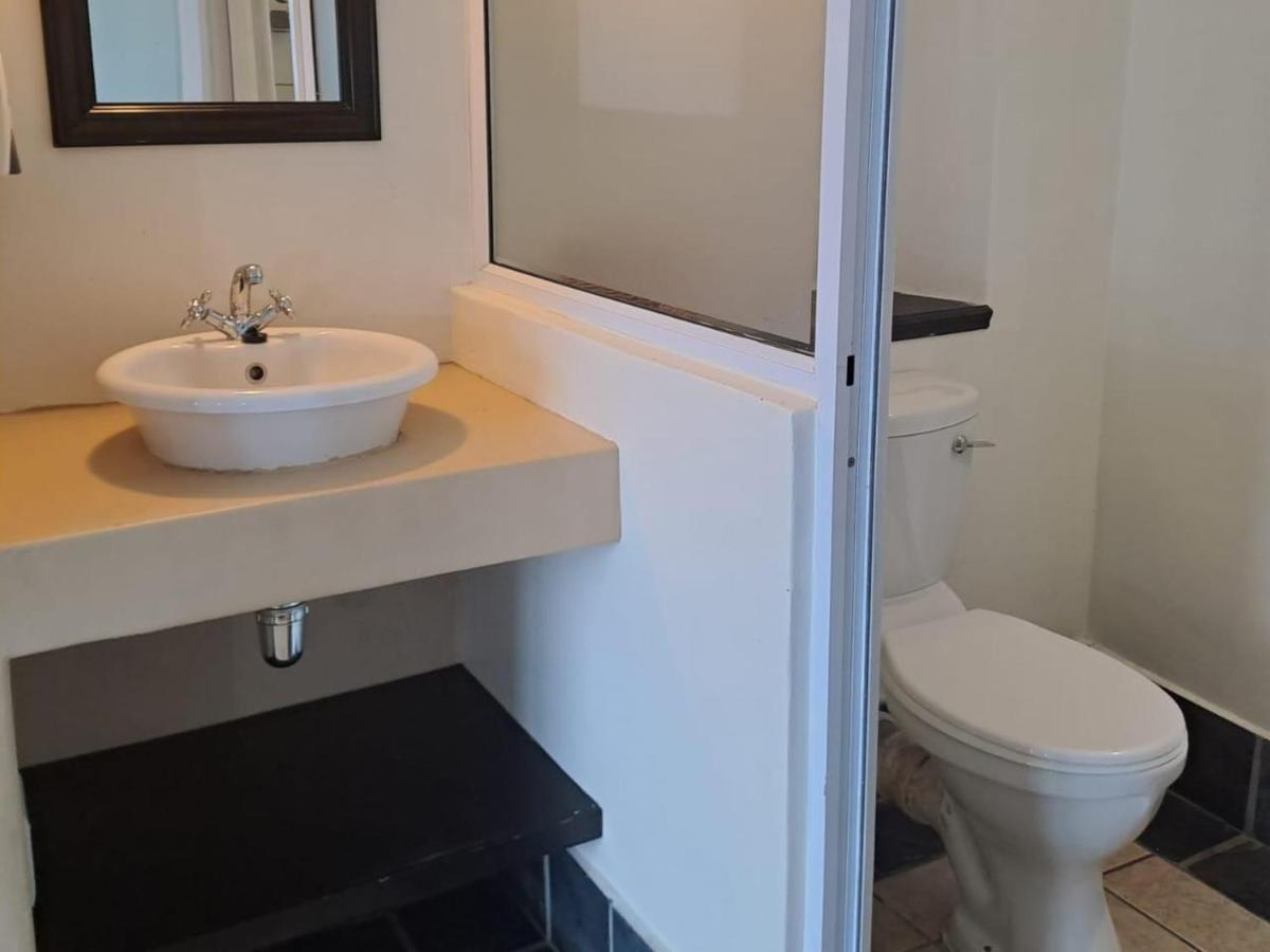 Green Door Guest House 莫塞尔湾 客房 照片