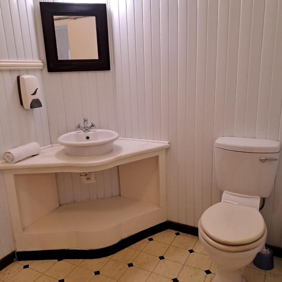 Green Door Guest House 莫塞尔湾 外观 照片