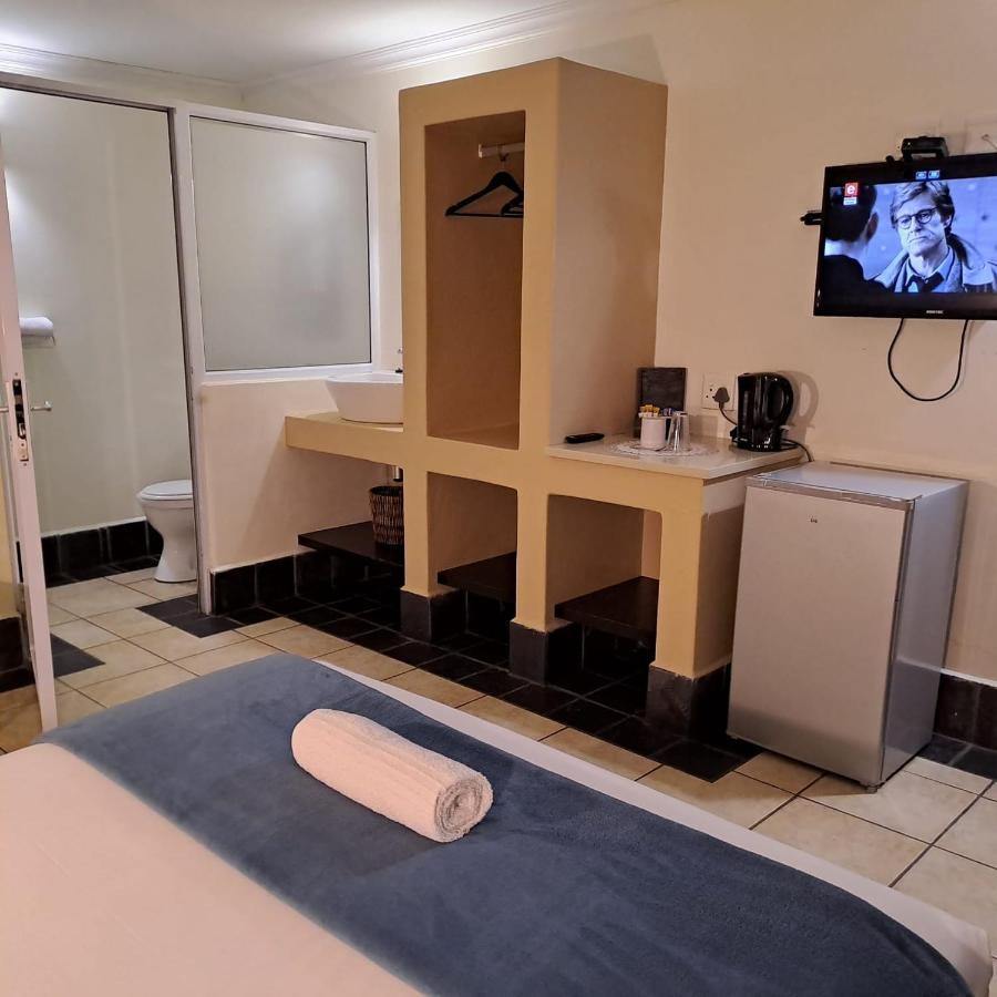 Green Door Guest House 莫塞尔湾 外观 照片