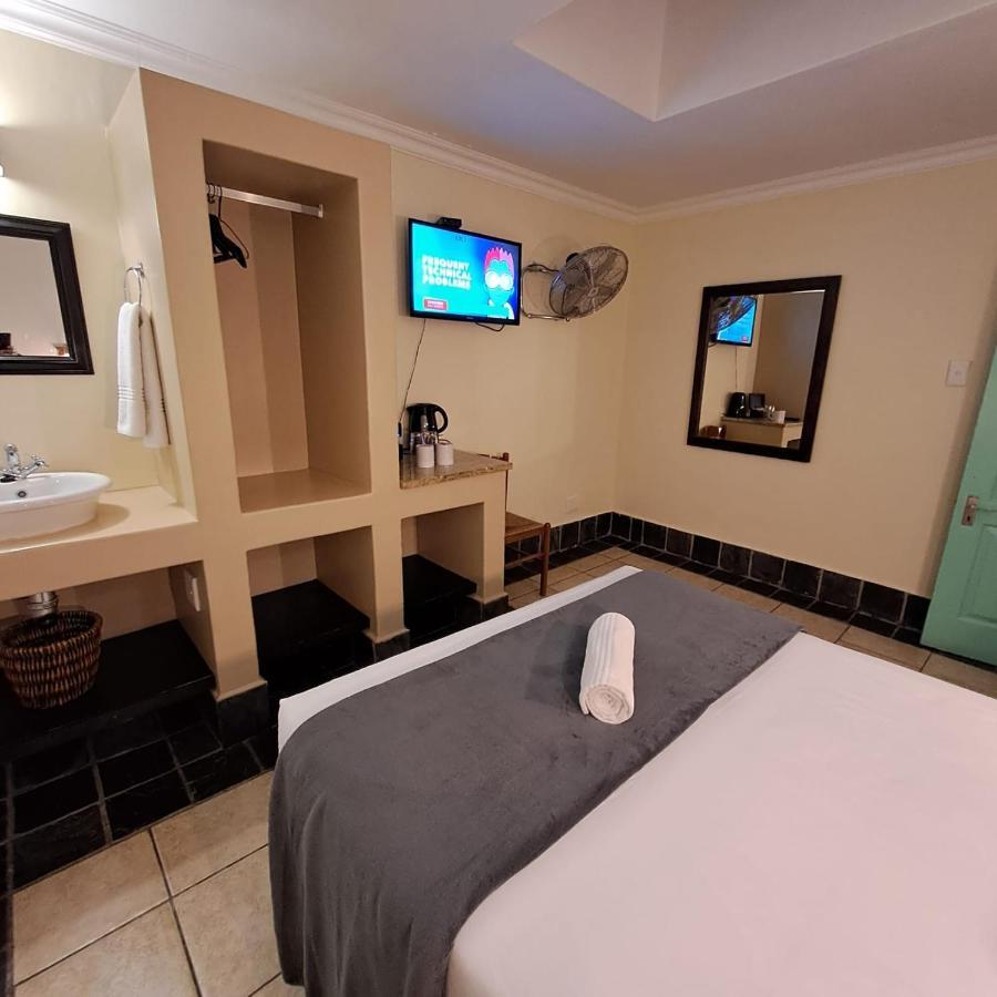 Green Door Guest House 莫塞尔湾 外观 照片