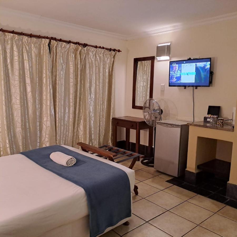 Green Door Guest House 莫塞尔湾 外观 照片